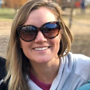 Meet your Posher, Carly